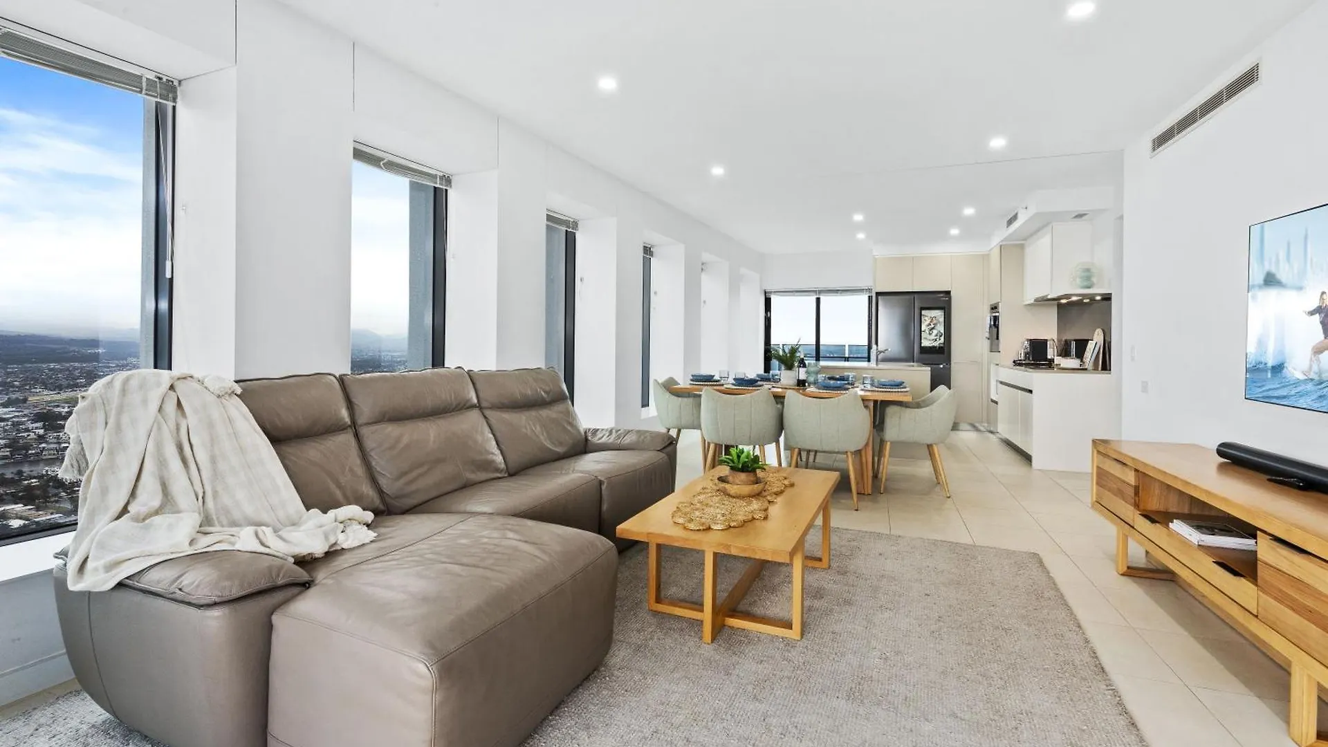 2 & 3 Bedroom Ocean View Apartments At Soul Surfers Paradise - Q Stay Gold Coast Australia