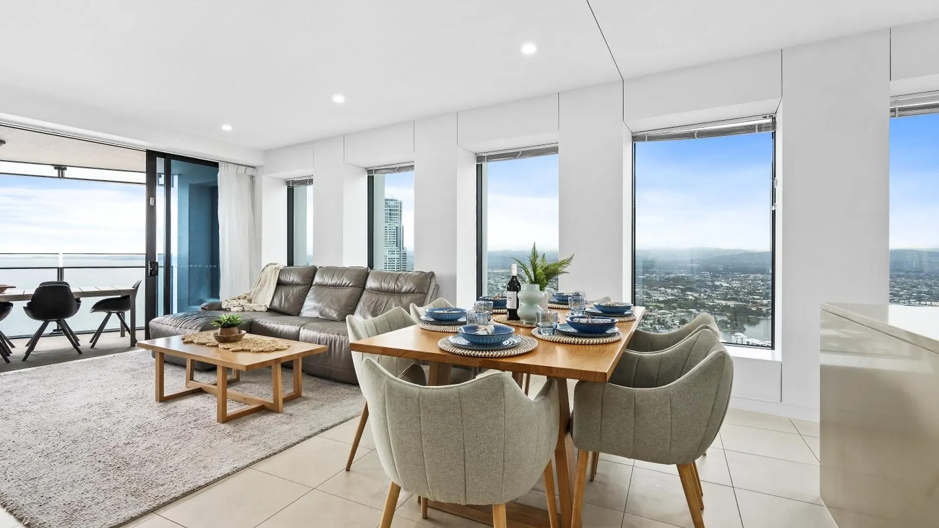 2 & 3 Bedroom Ocean View Apartments At Soul Surfers Paradise - Q Stay Gold Coast